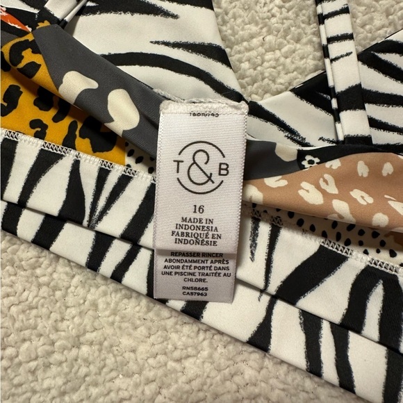 Treasure & Bond Girl’s Reversible Zebra Patchwork Bikini Top - Picture 10 of 12